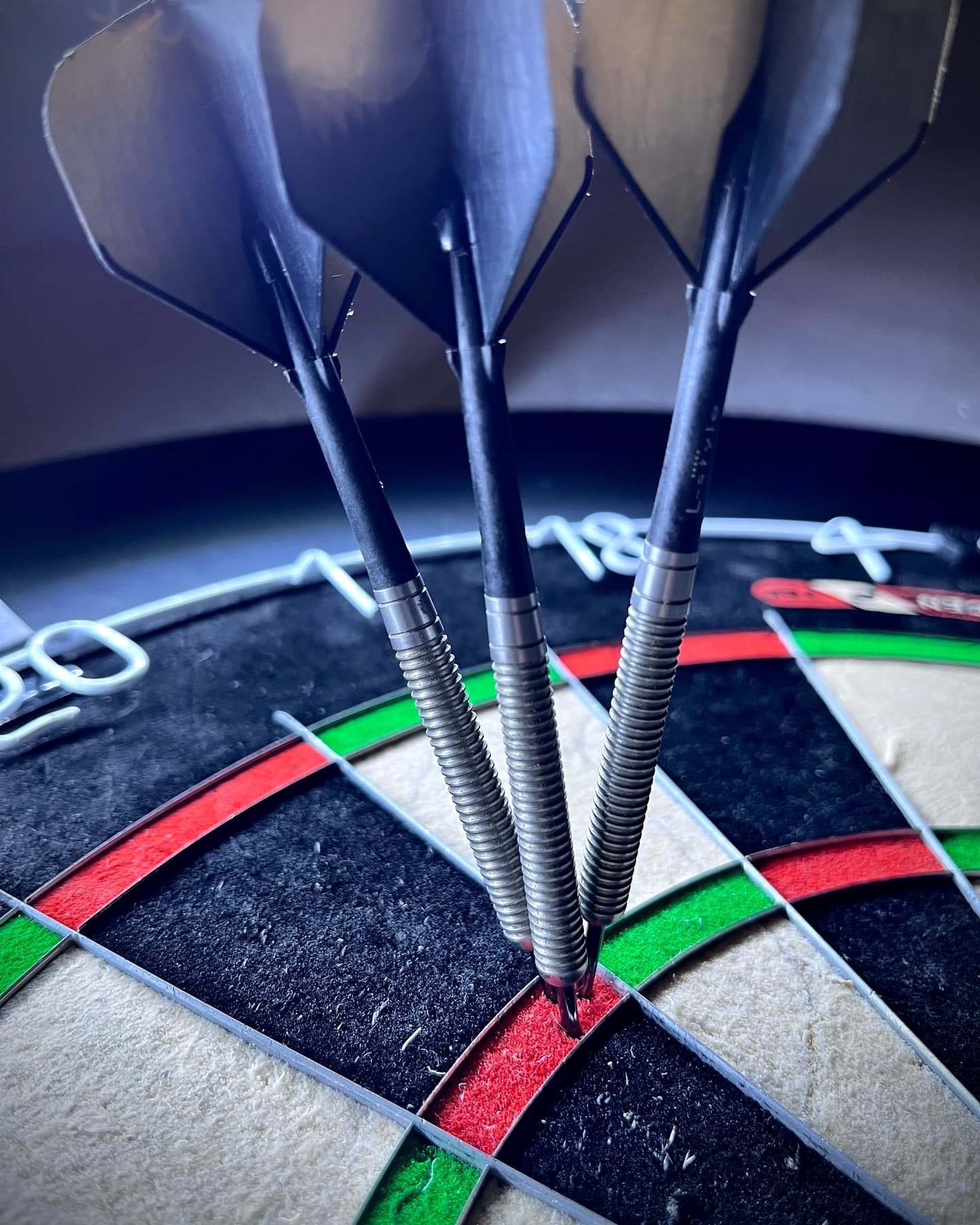 180🔥 #119 
⠀⠀⠀⠀⠀⠀⠀⠀⠀⠀⠀⠀⠀⠀⠀⠀⠀⠀⠀⠀⠀⠀⠀⠀⠀⠀⠀⠀⠀⠀⠀⠀⠀⠀⠀⠀⠀
Darts: Koto - Kingmax (23g)
Shafts: L-Style - Carbon Lock Straight
Flights: L-Style - Champagne Flight EZ
⠀⠀⠀⠀⠀⠀⠀⠀⠀⠀⠀⠀⠀⠀⠀⠀⠀⠀⠀⠀⠀⠀⠀⠀⠀⠀⠀⠀⠀⠀⠀⠀⠀⠀⠀⠀⠀
#greengrizzly #darts #dart #steeldarts #dartpfeil #180 #501 #bullseye #treble20 #double #doubleout #oche #barrel #lovethedarts #welovedarts #dartsofinstagram #dartslive #pdc #pdcdarts #koto #dartshopper #king #max #lstyle #treble #onehundredandeighty #maximum #practice #focus