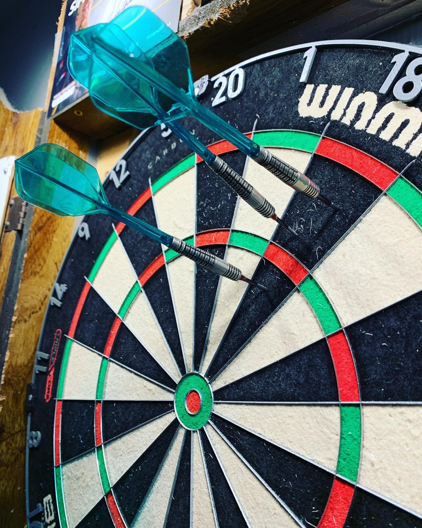 Love my new green Kflex flights from #dartshopper 😎🎯