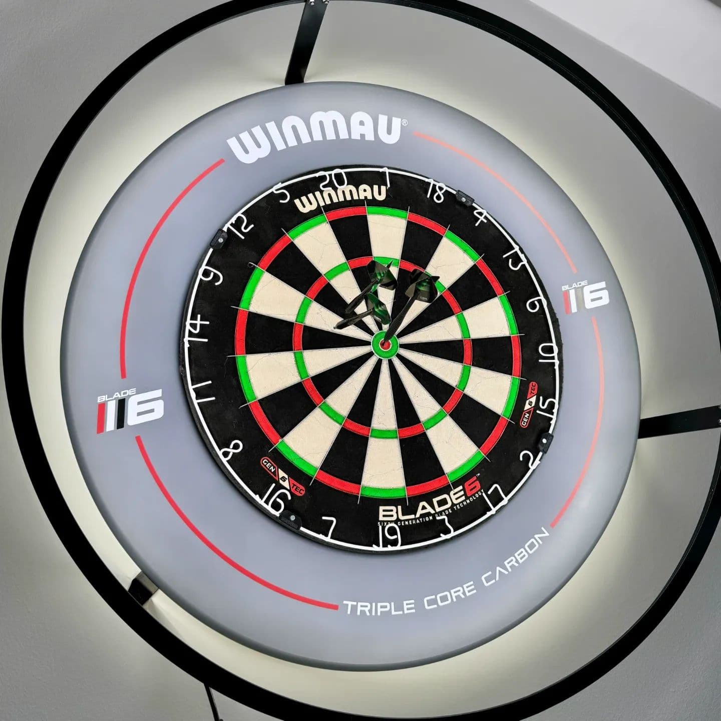 Februar 2024

Der Hausherr hat sich mit der Dartscheibe einen kleinen Wunsch erfüllt 🥰🎯 Sie reiht sich in die Sammlung zwischen Tischkicker und Basketballkorb wunderbar ein 🤭 Der erste Wurf vom Hausherr ging tatsächlich ins Bullseye, wir waren sprachlos und haben uns lange nicht mehr so herrlich kaputt gelacht 🤣 Wir werden sicher viel Spaß damit haben 😀

#dartshopper #darts #lovethedarts #dartsofinstagram #dartslive #dart #dartsport #dartslife #dartsplayer #dartsfamily #bullseye #dartswm #sport #dartboard #welovedarts #dartsnight #dartsgame #eigenheim #haus #hausbau #home #immobilien #neubau #neubau2022 #reiheneckhaus #traumhaus #unsertraumvomhaus #wohnen #wohnideen #meilenstein