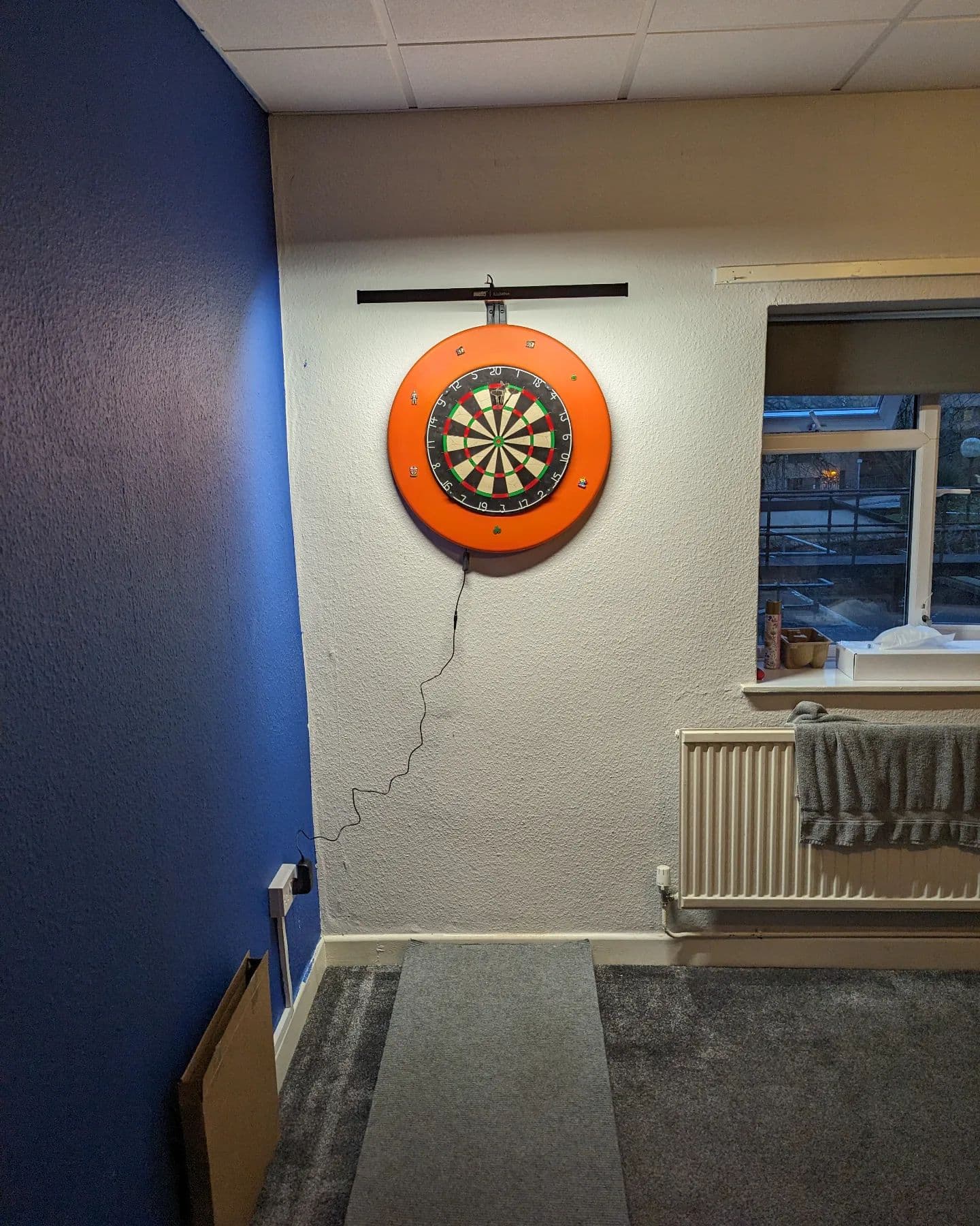 New one80 illumina light purchased from dartshopper for my new set up 🙂
#darts #dartsshopper