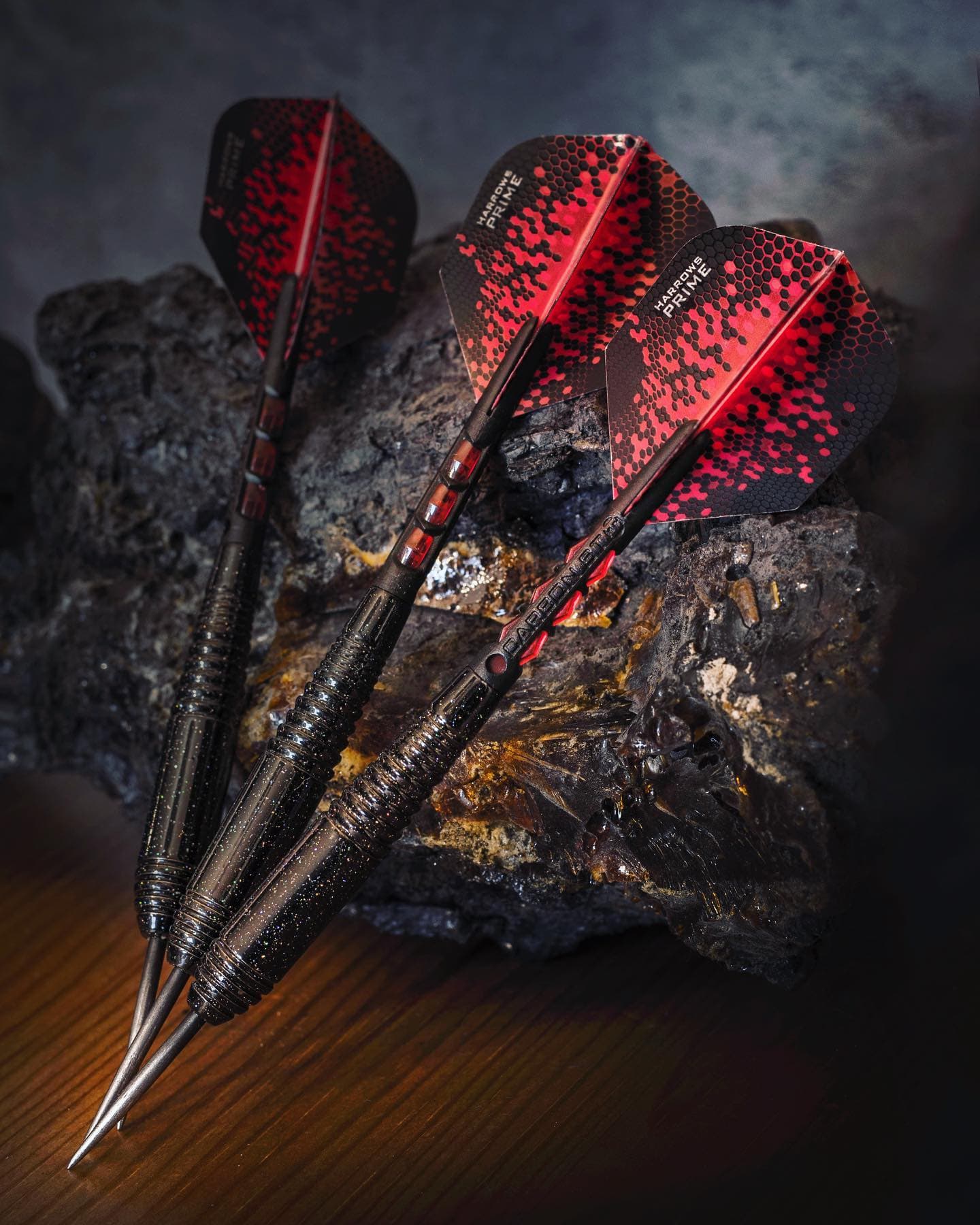Barrel harrowsdarts Shark 24g - spersonalizowane malowaniem proszkowym, shafty Harrows Carbon ST Red, piórko Harrows prime
dartshopper 

#dart #darts #dartscommunity #dartsofinstagram #dartshopper #harrows #rzutki #lotki #darty #instaphoto #photography #fotografia #forografiaproduktowa #packshots