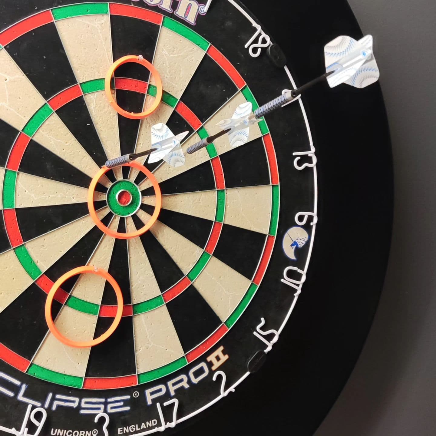 #dartshopper #yesdartshopper 

Je suis bon pour une nouvelle commande d'ailettes hahahahha dartshopper :)